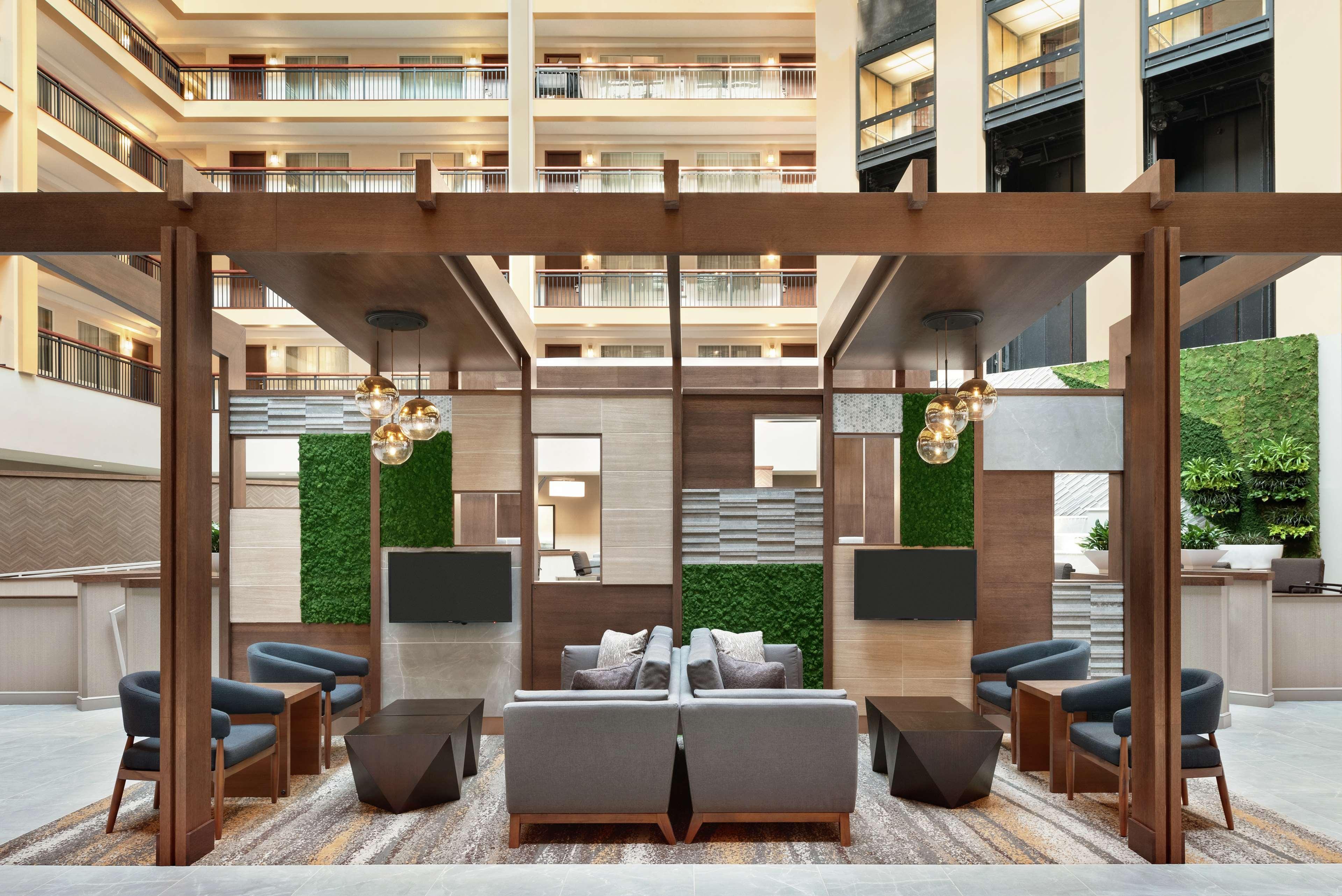 Embassy Suites By Hilton Cleveland Rockside Индипендънс Екстериор снимка