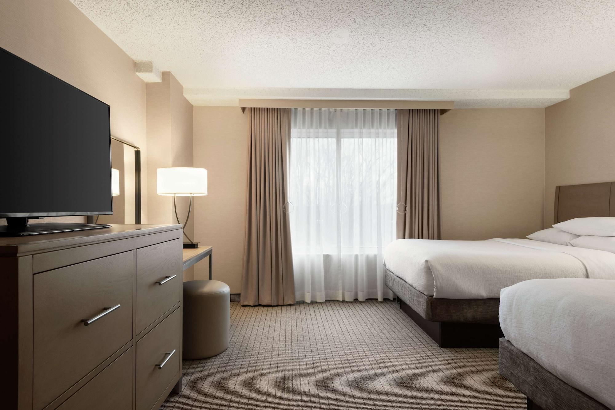 Embassy Suites By Hilton Cleveland Rockside Индипендънс Екстериор снимка