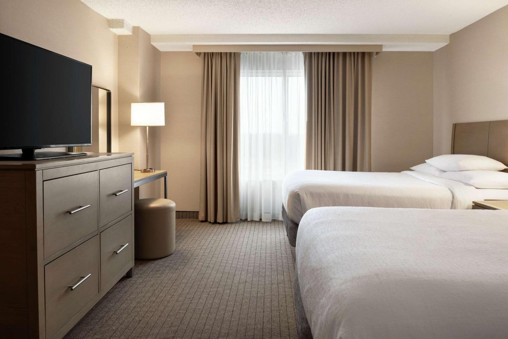 Embassy Suites By Hilton Cleveland Rockside Индипендънс Екстериор снимка