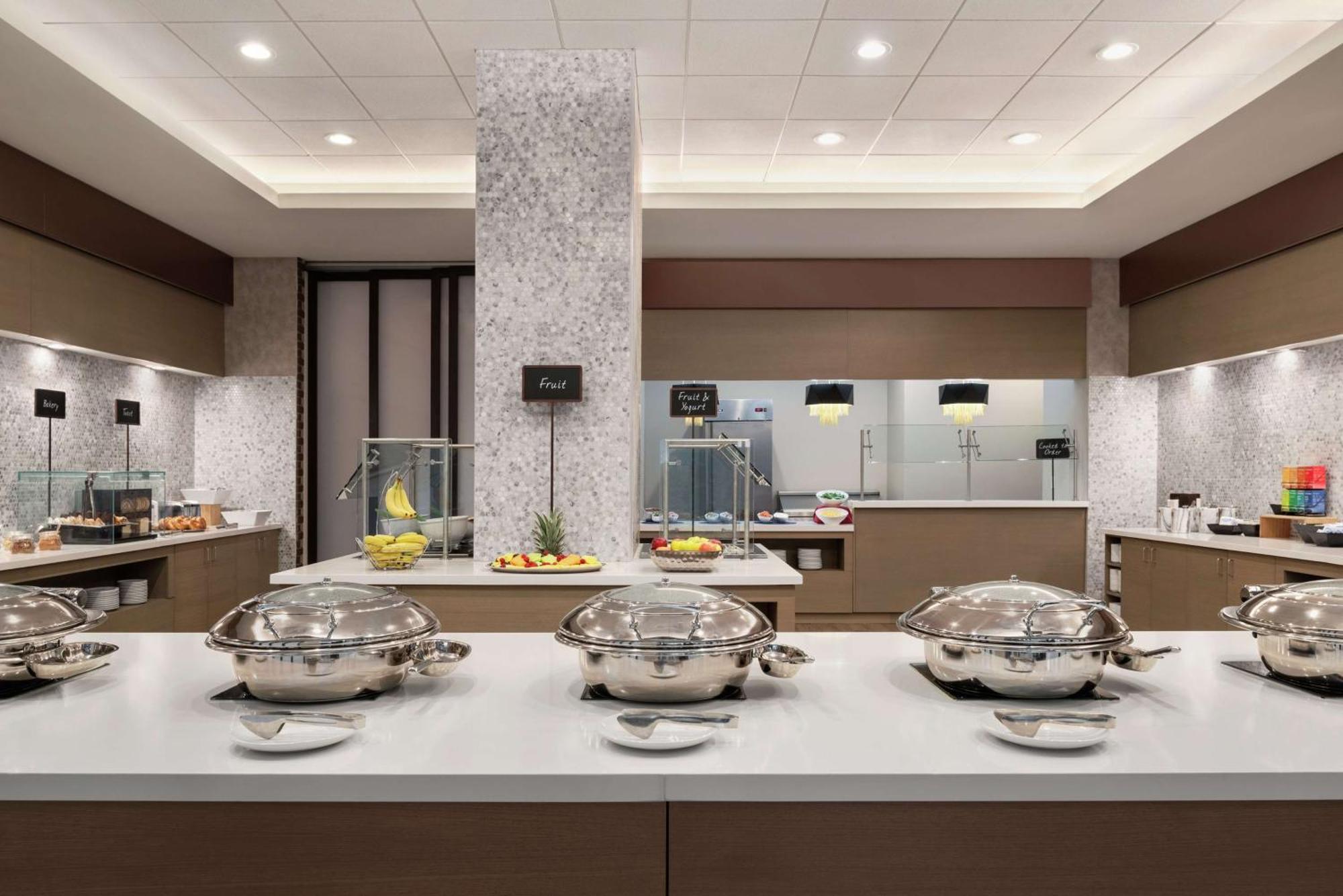 Embassy Suites By Hilton Cleveland Rockside Индипендънс Екстериор снимка