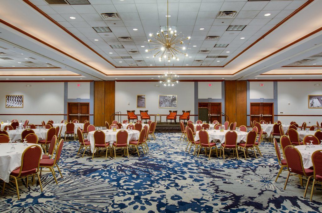 Embassy Suites By Hilton Cleveland Rockside Индипендънс Екстериор снимка
