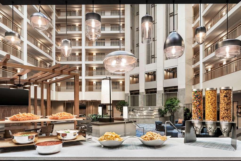 Embassy Suites By Hilton Cleveland Rockside Индипендънс Ресторант снимка